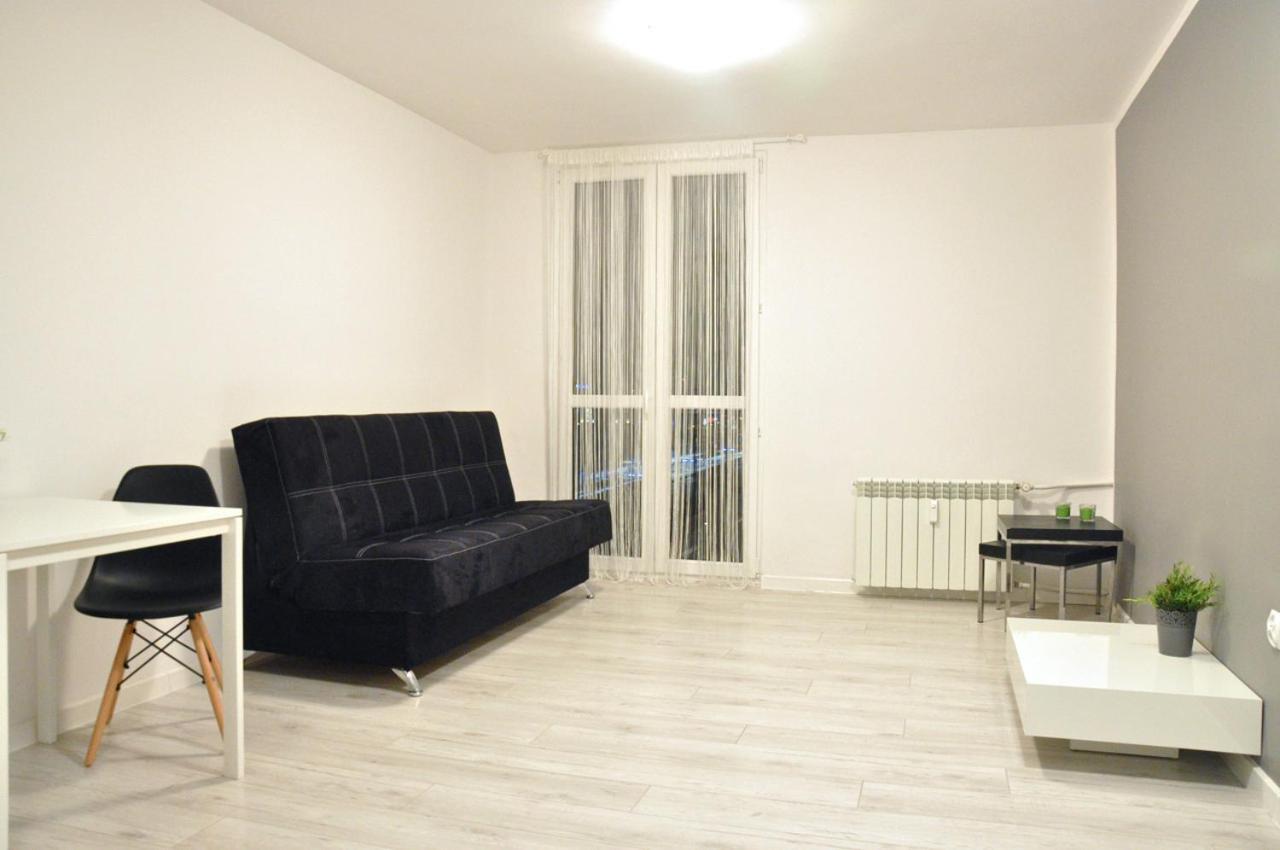 Nice And Comfy Studio Close To Old Town And Metro. 华沙 外观 照片